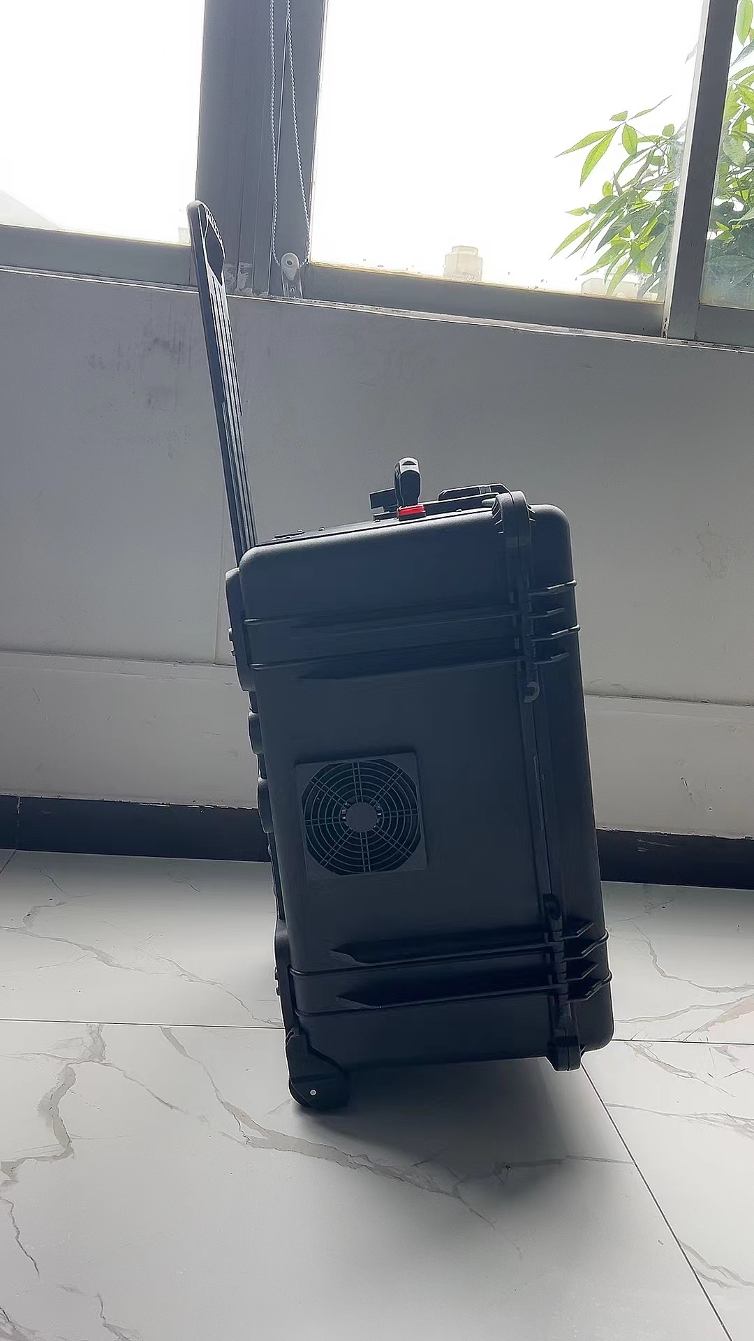 麻城手拉箱型移动通信干扰器